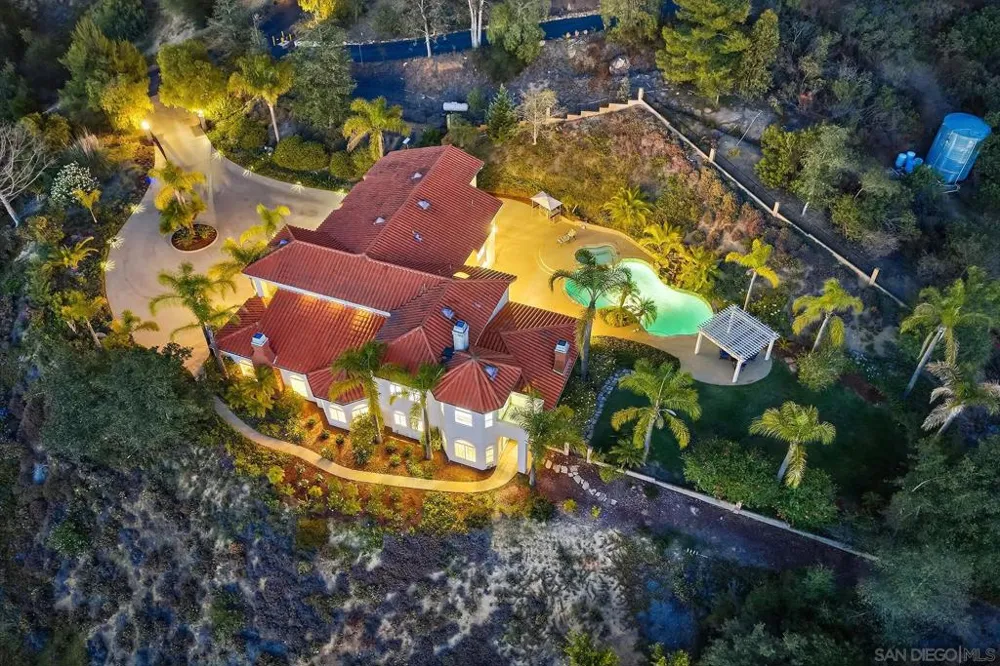 18151 Old Coach Rd Poway, CA 92064