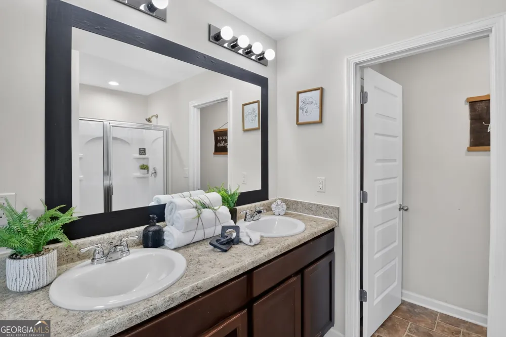 5045 Gibson DR McDonough, GA 30253
