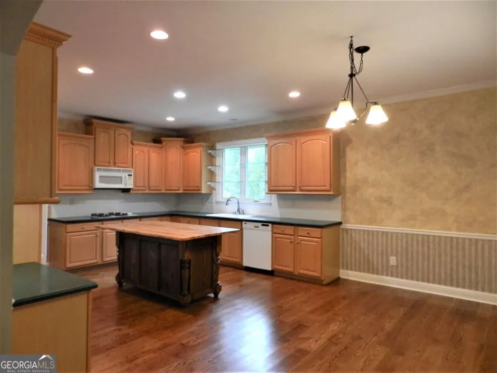 2565 Harman Park CT Duluth, GA 30097