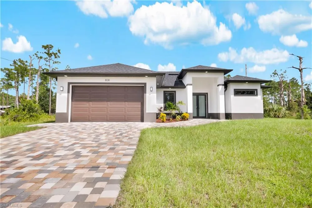 808 Willard Avenue Lehigh Acres, FL 33972