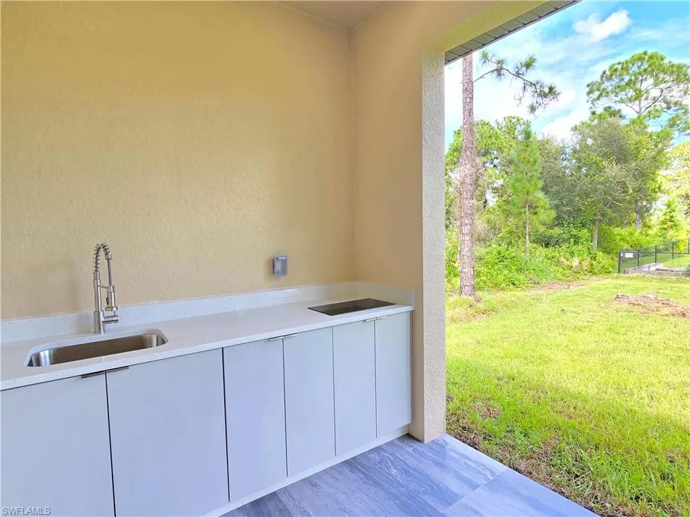 2606 43rd Street W Lehigh Acres, FL 33971