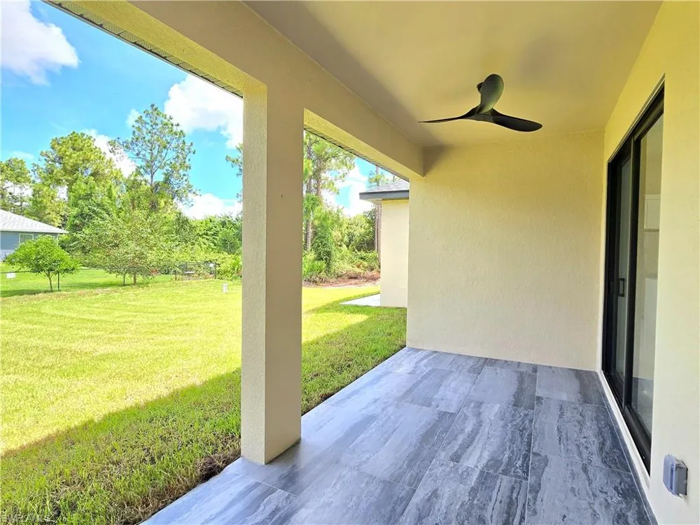 2606 43rd Street W Lehigh Acres, FL 33971