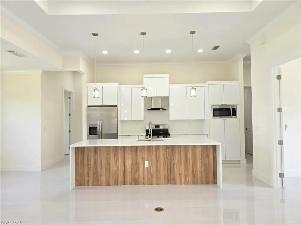 2606 43rd Street W Lehigh Acres, FL 33971