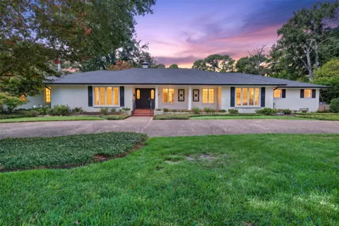 702 Mulberry Drive