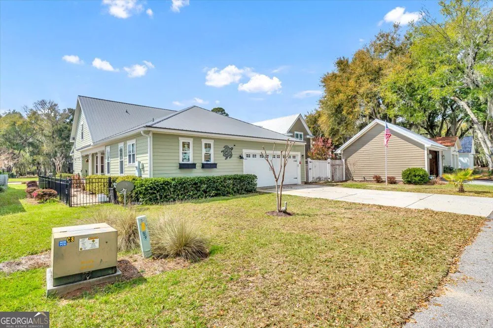 54 Salt Marsh DR Midway, GA 31320