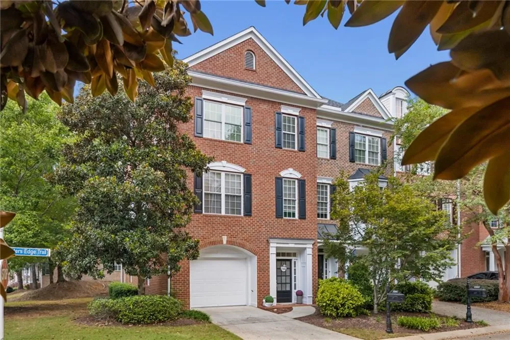 3201 Waters Edge Trail Roswell, GA 30075