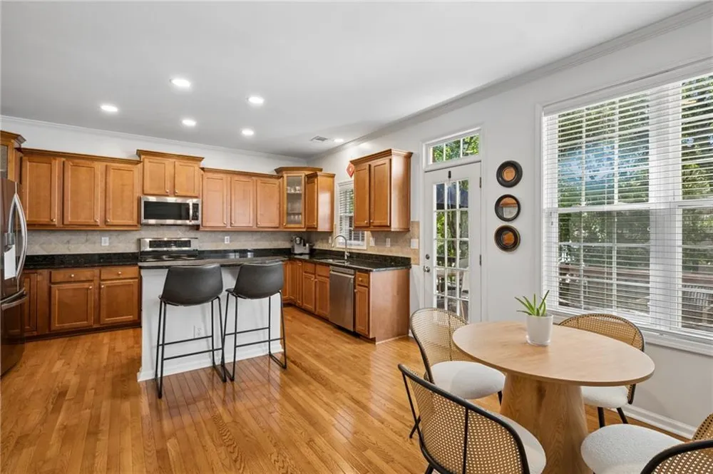 3201 Waters Edge Trail Roswell, GA 30075