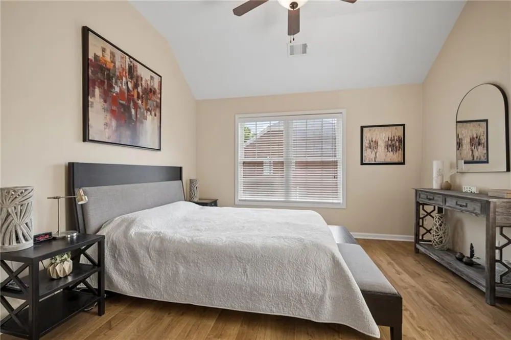 3201 Waters Edge Trail Roswell, GA 30075