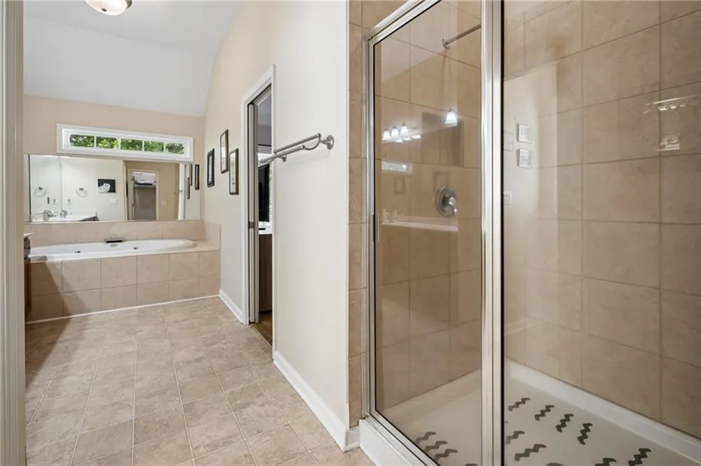 3201 Waters Edge Trail Roswell, GA 30075