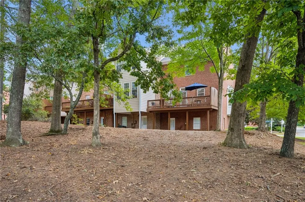 3201 Waters Edge Trail Roswell, GA 30075