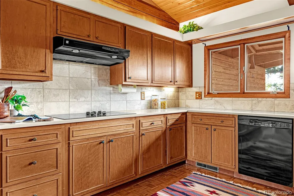 1210 High Point Colorado Springs, CO 80904