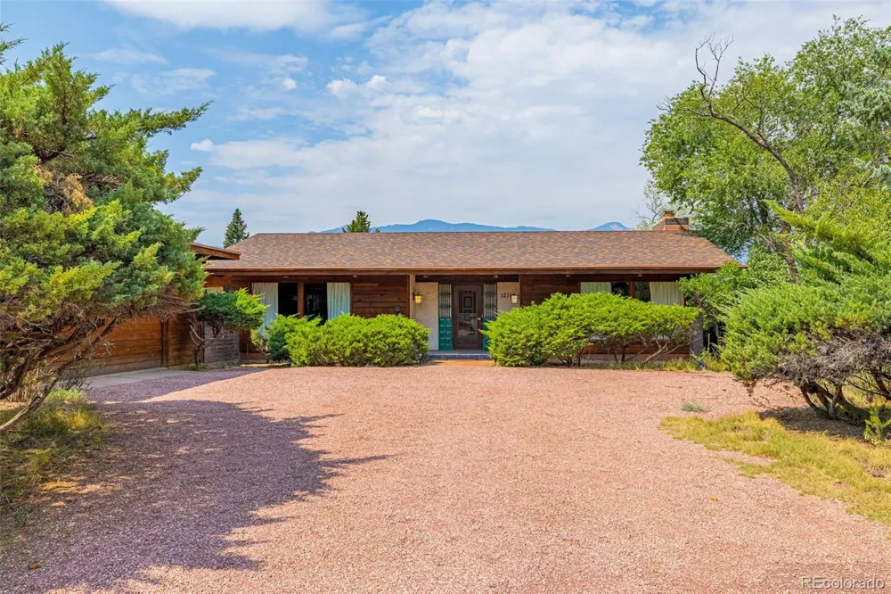 1210 High Point Colorado Springs, CO 80904