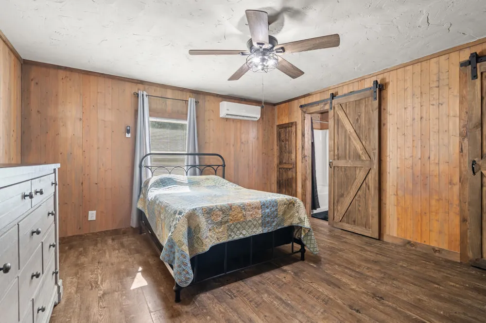4326 White Oak Drive Hiawassee, GA 30546