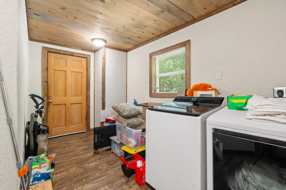 4326 White Oak Drive Hiawassee, GA 30546