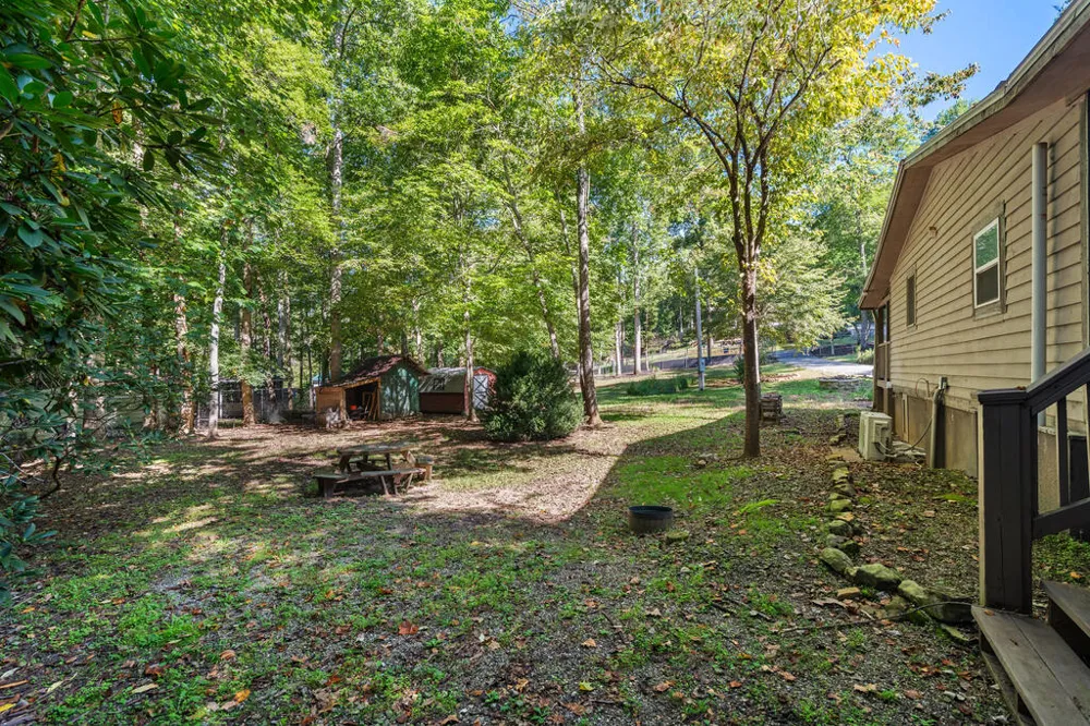 4326 White Oak Drive Hiawassee, GA 30546