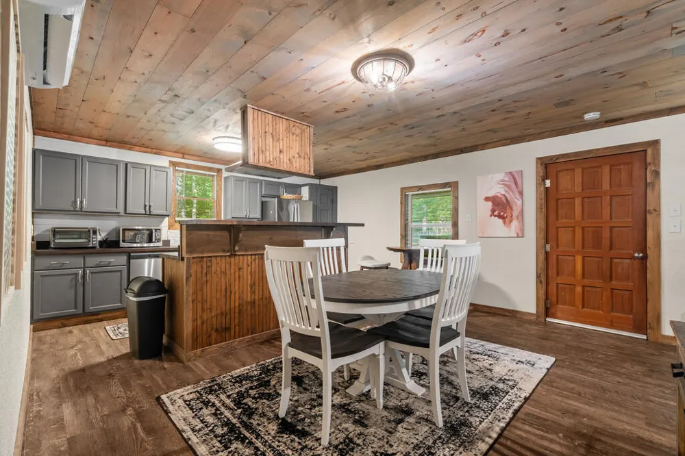 4326 White Oak Drive Hiawassee, GA 30546