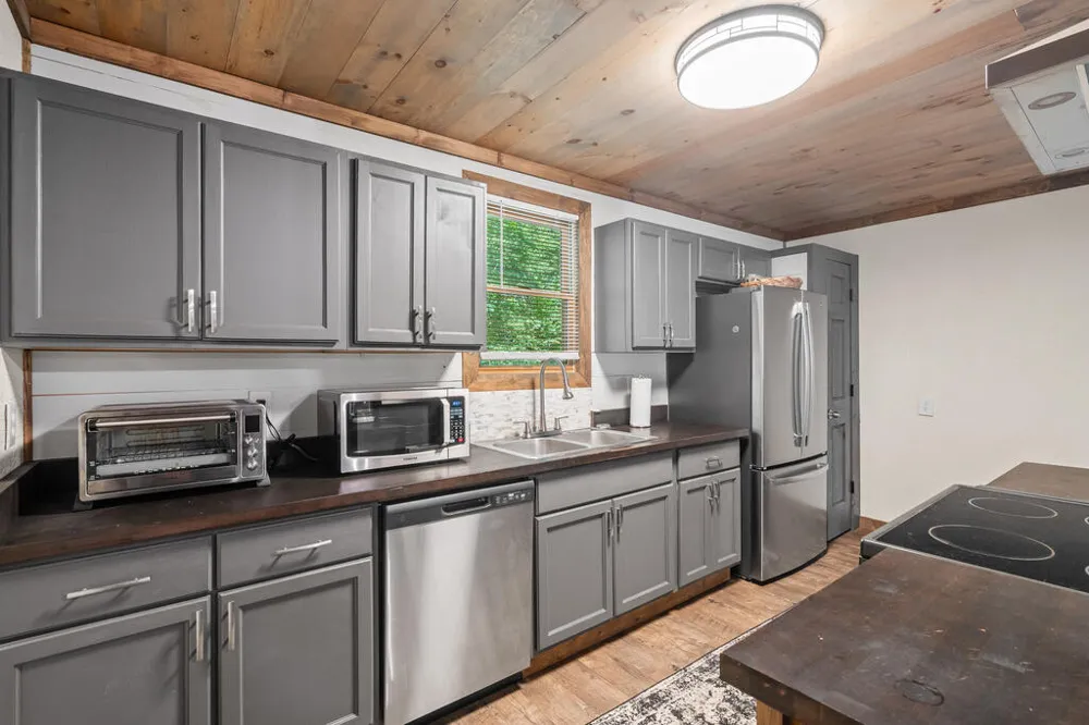 4326 White Oak Drive Hiawassee, GA 30546