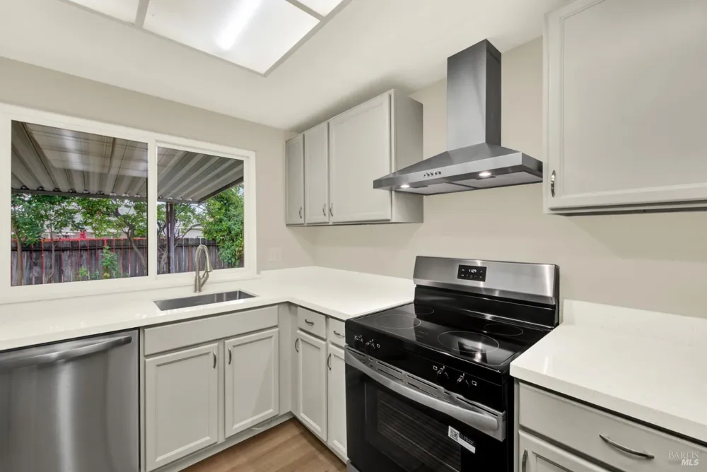 506 Crestview Drive Vacaville, CA 95688