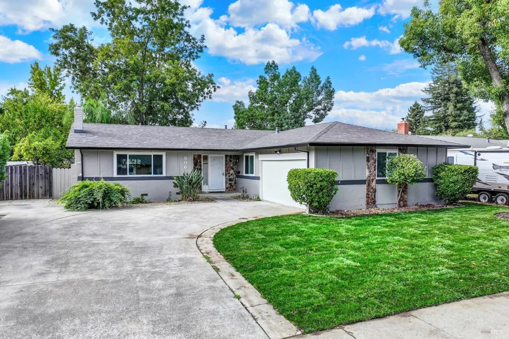 506 Crestview Drive Vacaville, CA 95688