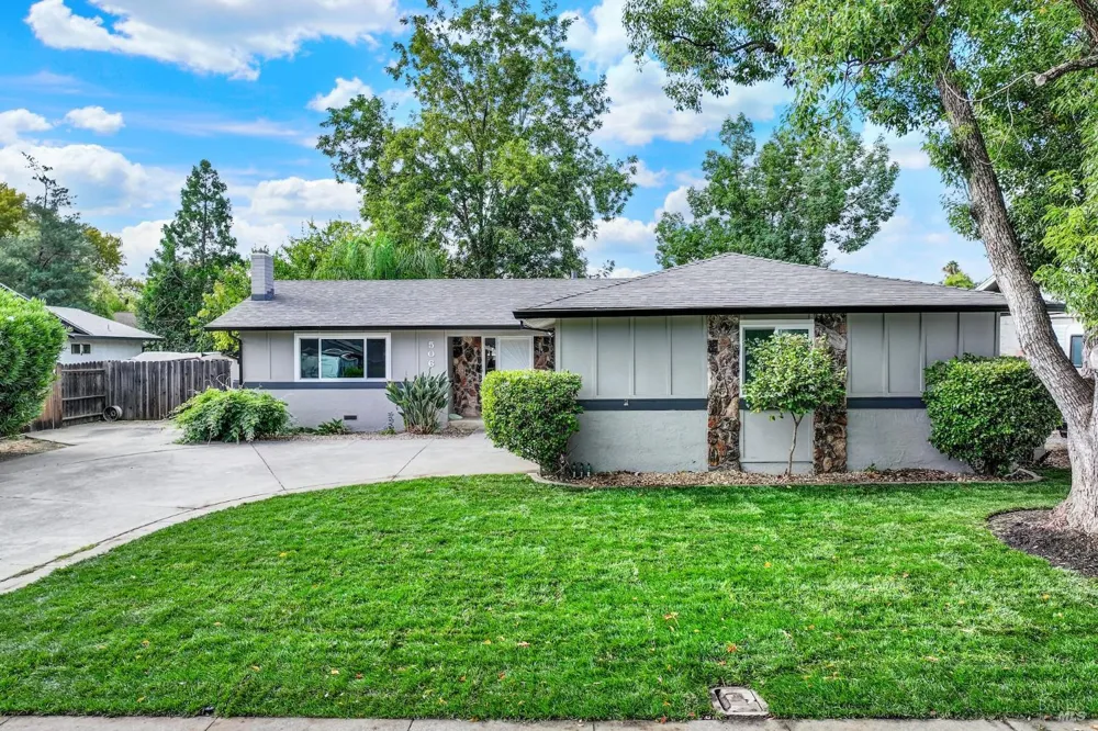 506 Crestview Drive Vacaville, CA 95688