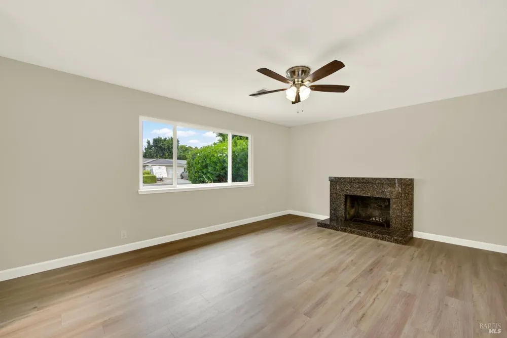 506 Crestview Drive Vacaville, CA 95688