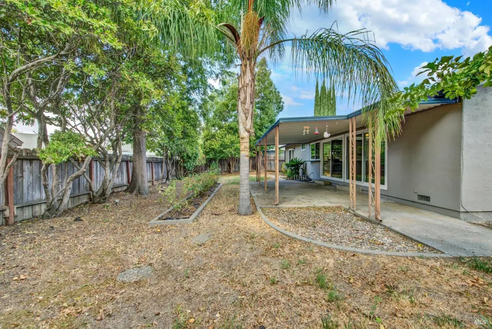 506 Crestview Drive Vacaville, CA 95688