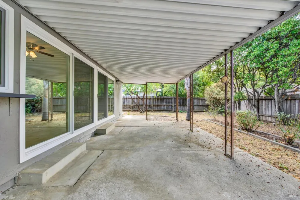 506 Crestview Drive Vacaville, CA 95688