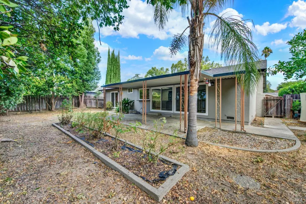 506 Crestview Drive Vacaville, CA 95688
