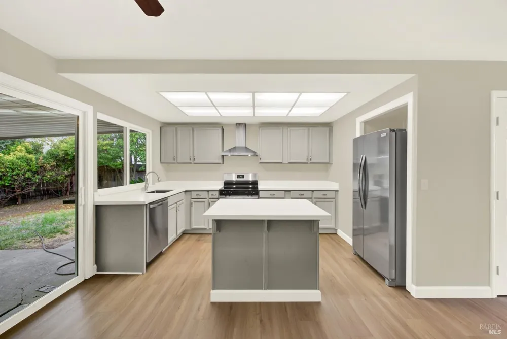 506 Crestview Drive Vacaville, CA 95688