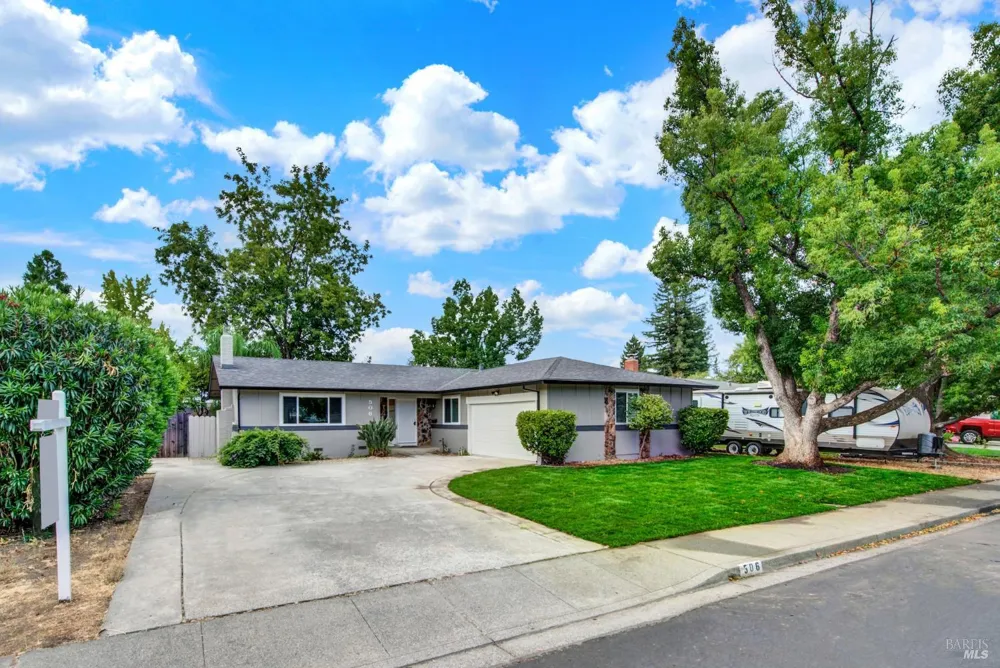 506 Crestview Drive Vacaville, CA 95688