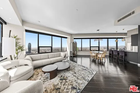 1100 Wilshire Boulevard #3208