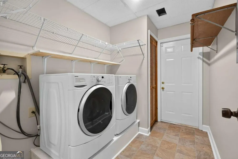 5147 Dekalb WAY Stone Mountain, GA 30087