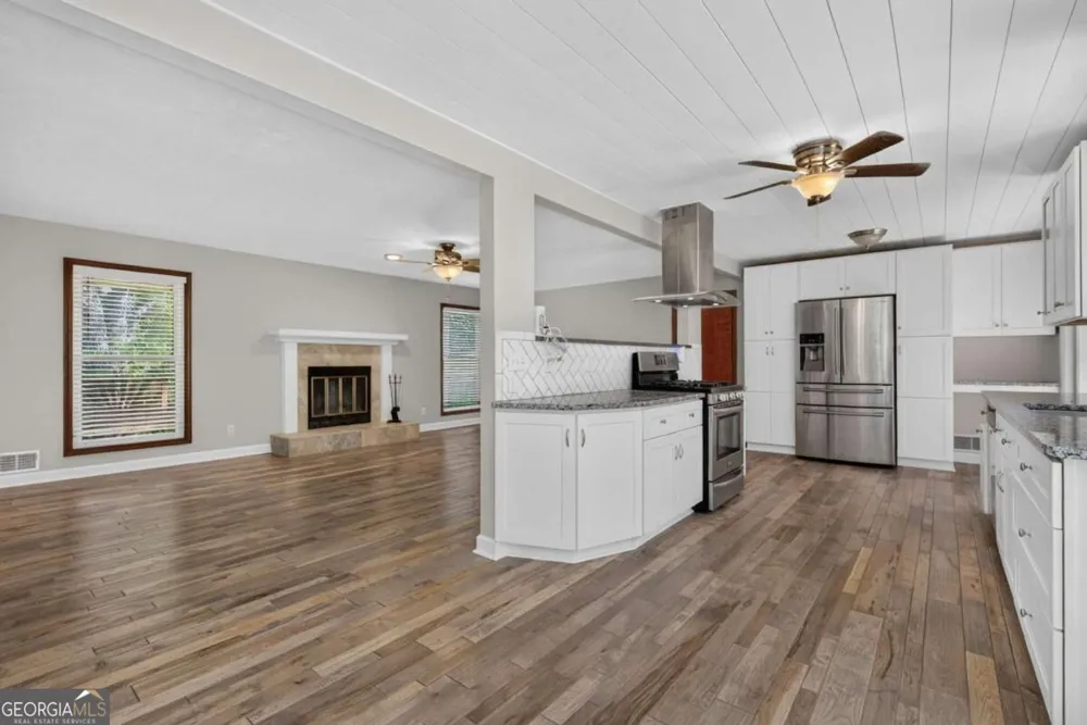 5147 Dekalb WAY Stone Mountain, GA 30087