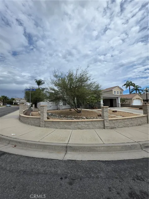 2874 W Calle Vista