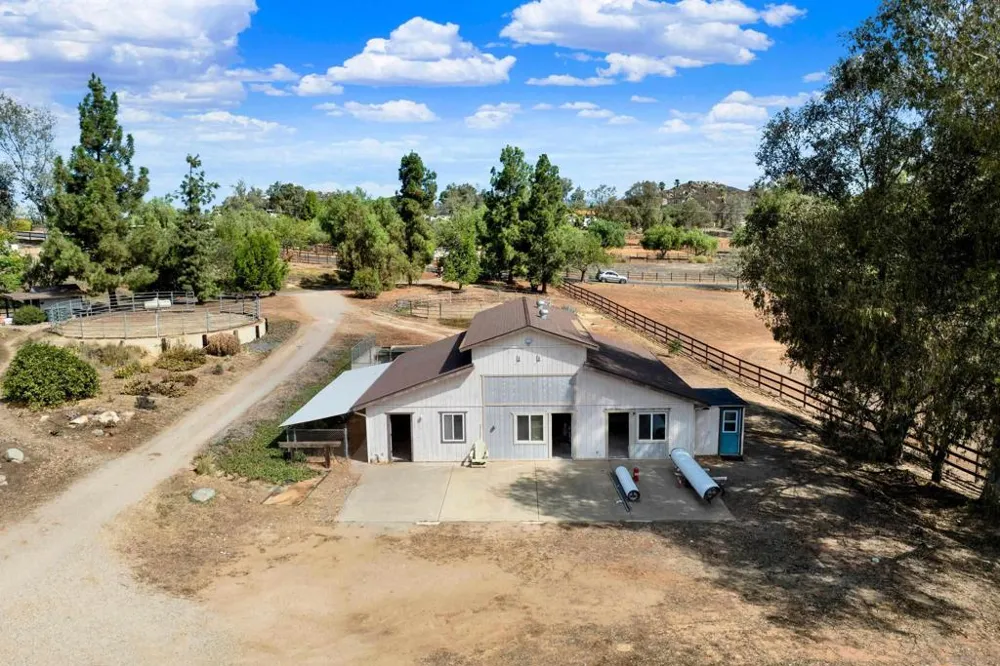 20119 Para Siempre Vis Ramona, CA 92065