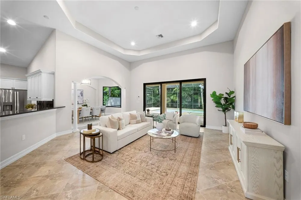 7267 Acorn Way Naples, FL 34119