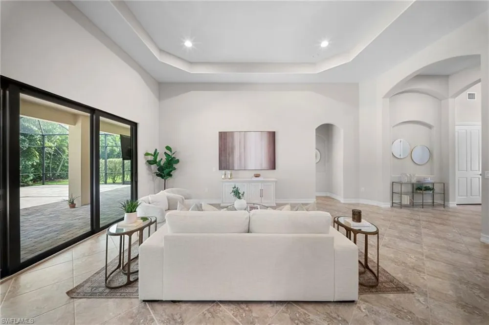 7267 Acorn Way Naples, FL 34119
