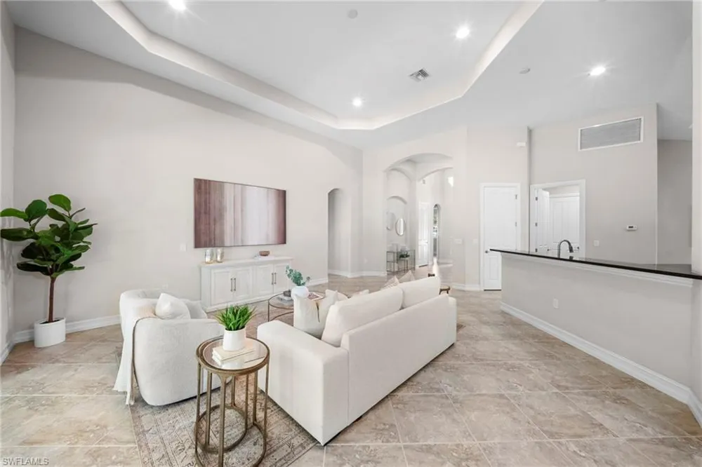 7267 Acorn Way Naples, FL 34119