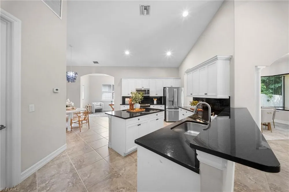 7267 Acorn Way Naples, FL 34119