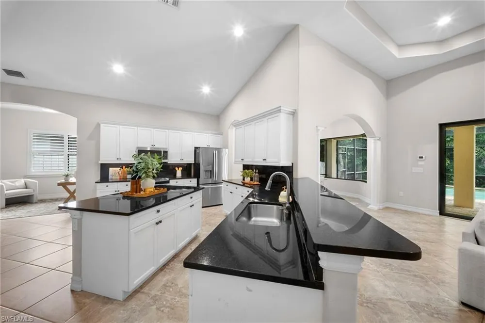 7267 Acorn Way Naples, FL 34119