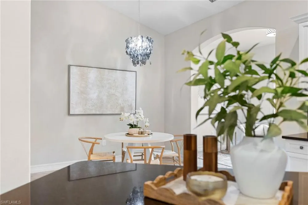 7267 Acorn Way Naples, FL 34119