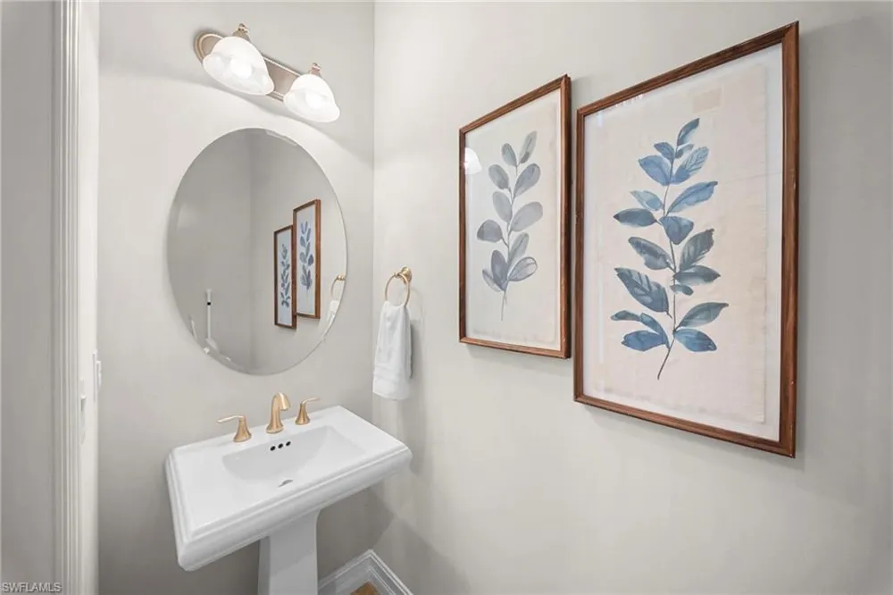 7267 Acorn Way Naples, FL 34119