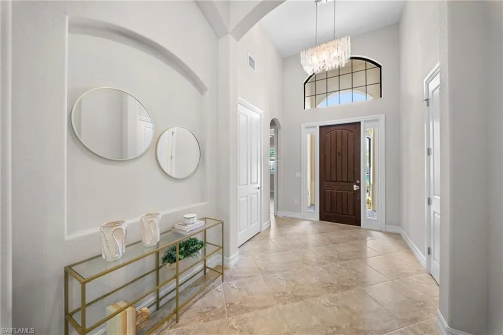 7267 Acorn Way Naples, FL 34119