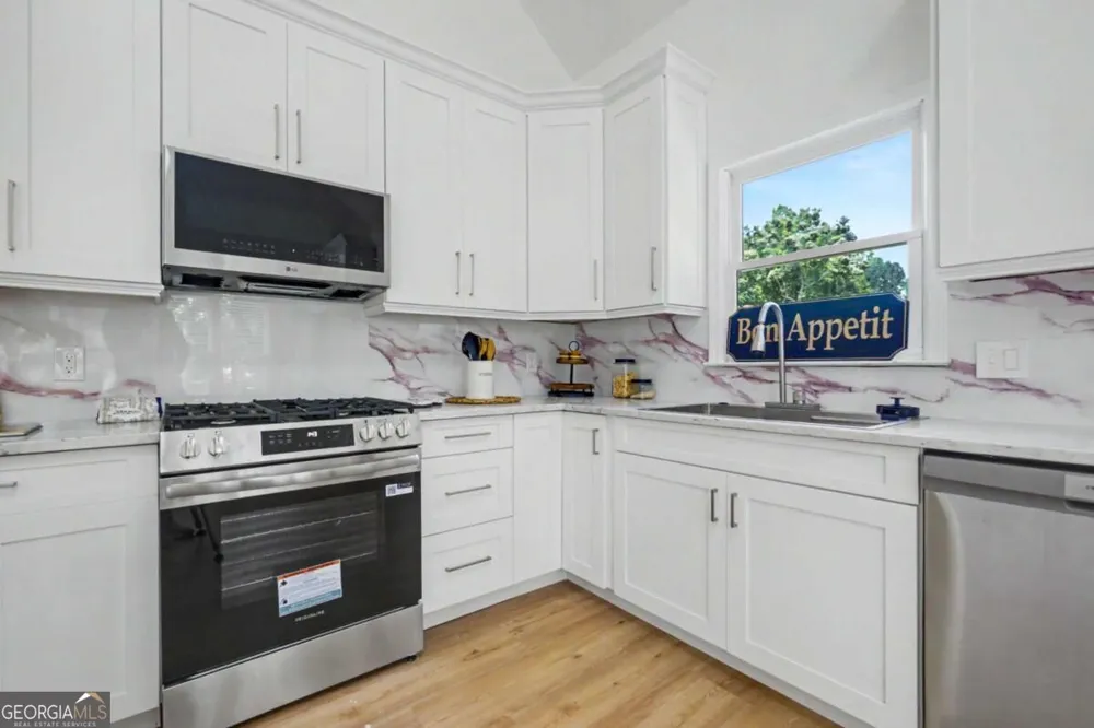 209 Tennis Court LN NW Kennesaw, GA 30144