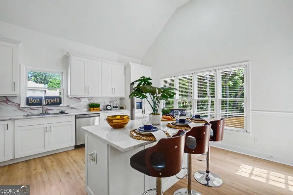 209 Tennis Court LN NW Kennesaw, GA 30144