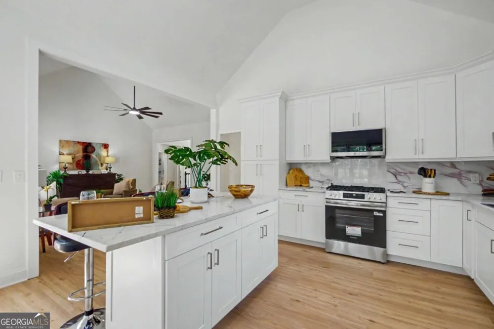 209 Tennis Court LN NW Kennesaw, GA 30144