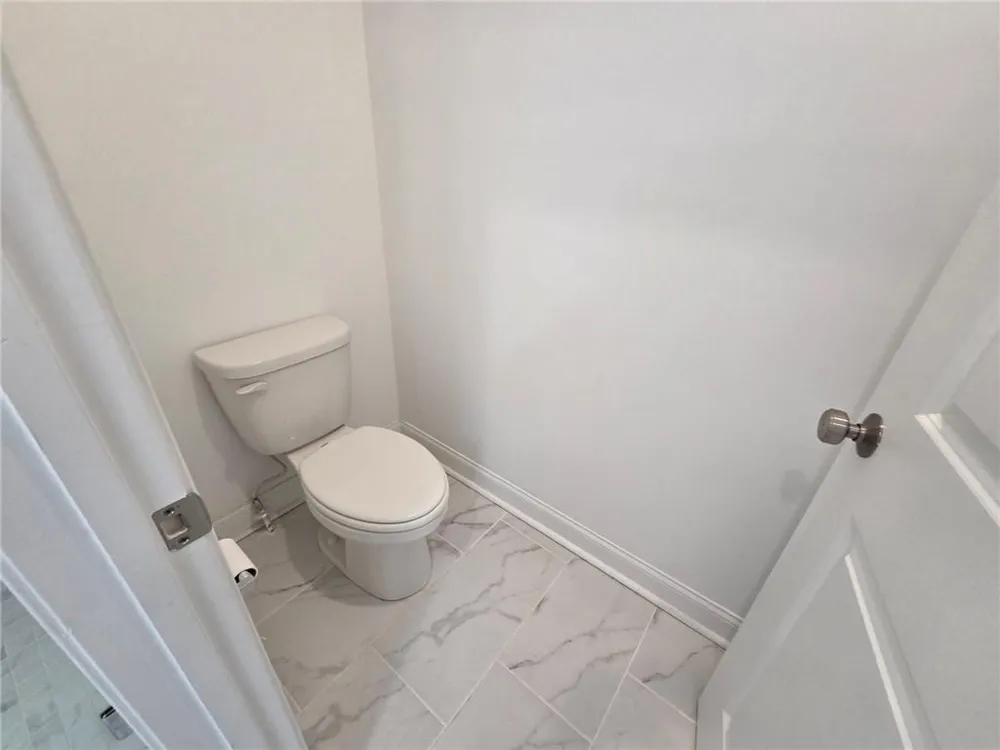 885 Green Sapling Trail Suwanee, GA 30024