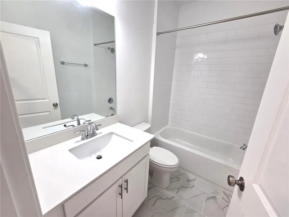 885 Green Sapling Trail Suwanee, GA 30024
