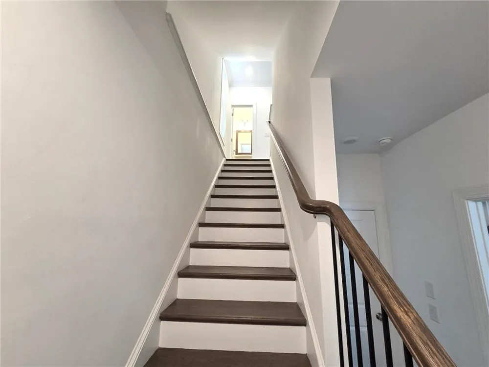 885 Green Sapling Trail Suwanee, GA 30024