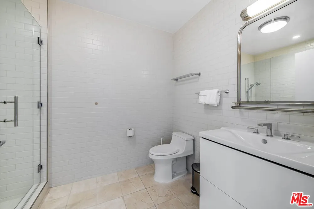 10800 Wilshire Boulevard #1101 Los Angeles, CA 90024